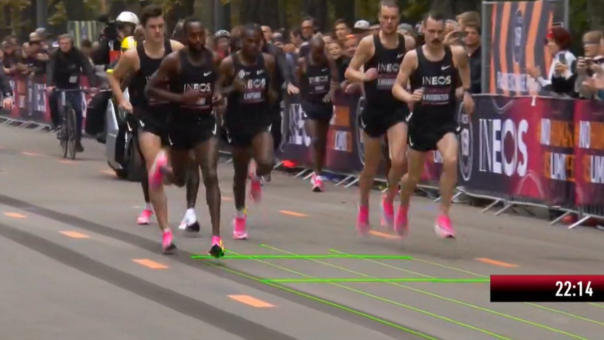 Motorpace fra TV-motorsykler i sykkelritt skyldes nok både jakten på gode TV-bilder, og uvitenhet om på hvor mange meters avstand det blir pace når hastigheten er høy.

Er løsningen at MC lyser opp en stripe i asfalten som viser minimumsavstanden de må ha mellom seg og rytterne?