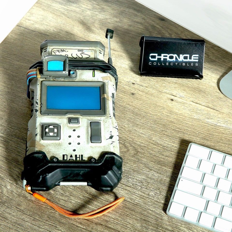 StateOverse's tweet image. #videogame enthusiasts gather round for @ChronicleLLC sends word their @Borderlands 3 #EchoDevice prop replica is now available to preorder and for a very decent price point at that. 
#Borderlands3 #prop #replica
#videogames

Happy Collecting!!
chroniclecollectibles.com/products/echo-…
