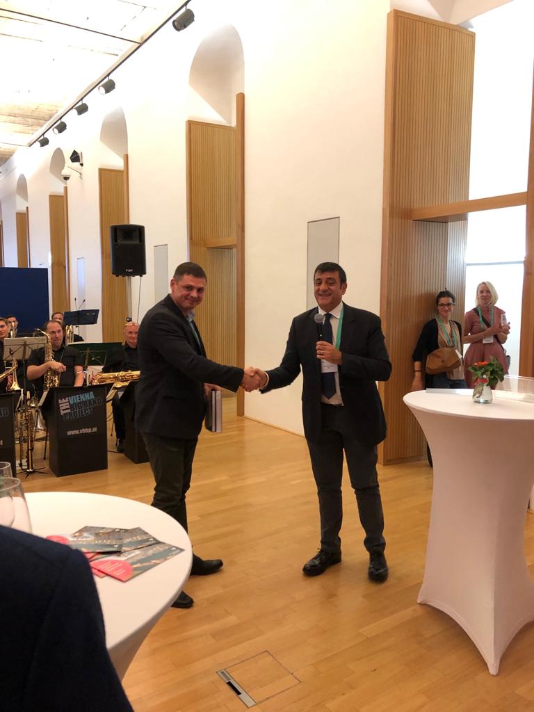 FarazKh65499316's tweet photo. Many many congrats to Andreas &amp; Andrejs!! two xclnt friends, colleagues and gifted surgeons on getting their ESPSO certification. Well done guys, you deserve it and so do your patients 👍😁😉 🇩🇪🇱🇻  @AndreasBrandl8 @APcolkins @BasingstokePmi @SPeritoneum @ESSOnews https://t.co/yKSILDfDfU