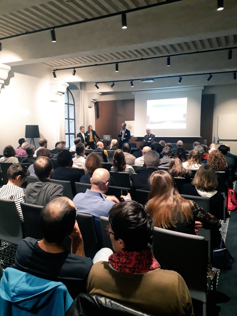 Nouveau climat, nouveaux business models... et nouvelle page qui s'écrit pour Carbone 4 ! 
Nous sommes à Lyon ce soir pour y annoncer notre projet d'implantation dans la Cité des gones. Merci à tous ceux qui ont répondu présents à notre invitation.