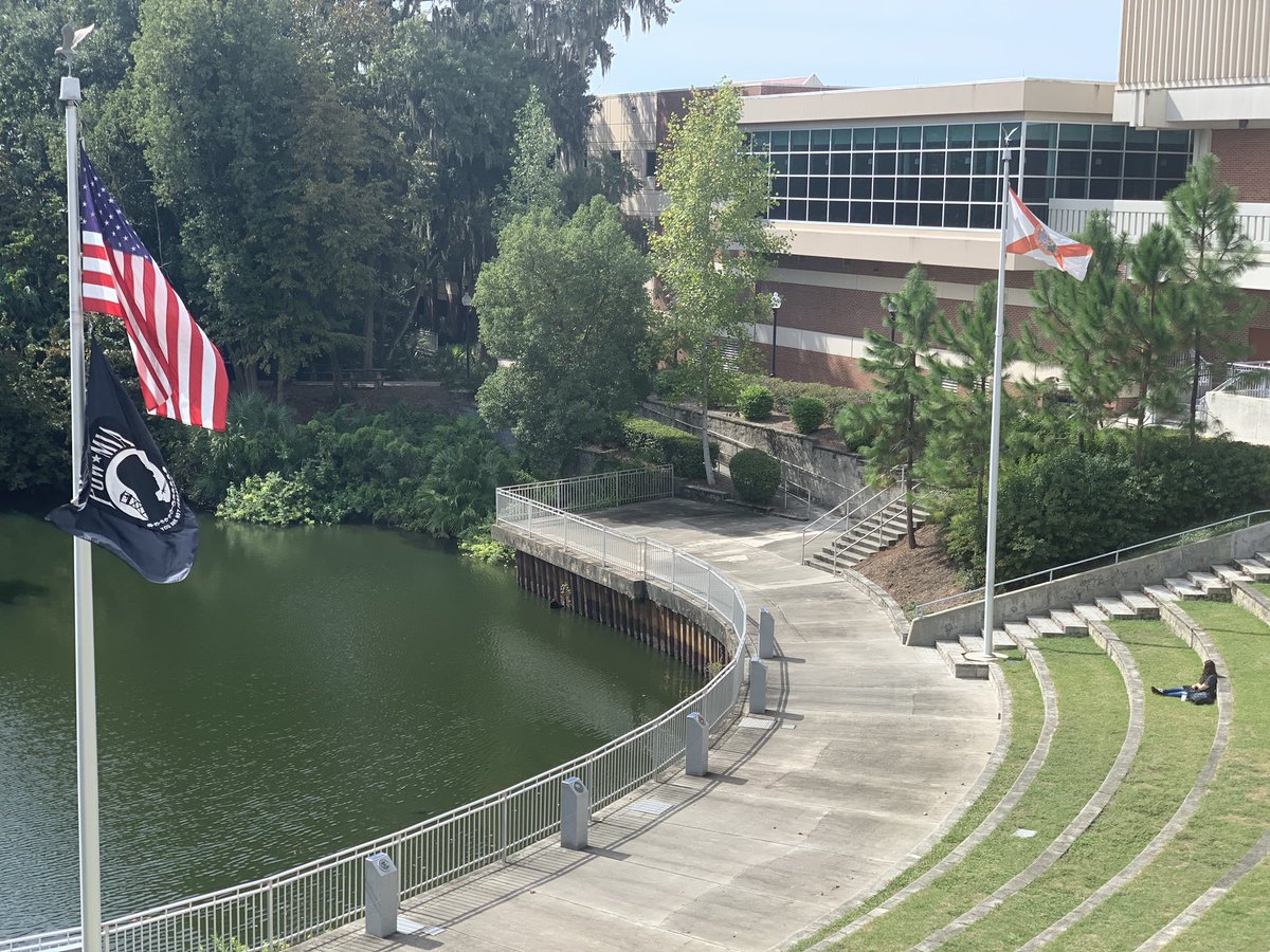 SoCaliGators's tweet photo. @uflorida’s Liberty Pond is a 100 year old pond that lies within the Veterans’ Memorial. A revamp of the pond is in the works to provide students and veterans a better space. Does the pond look the same as when you attended UF? 
#UFAARegion8 #GoGators #GatorNation @UFalumni https://t.co/vF5pGnyPCZ