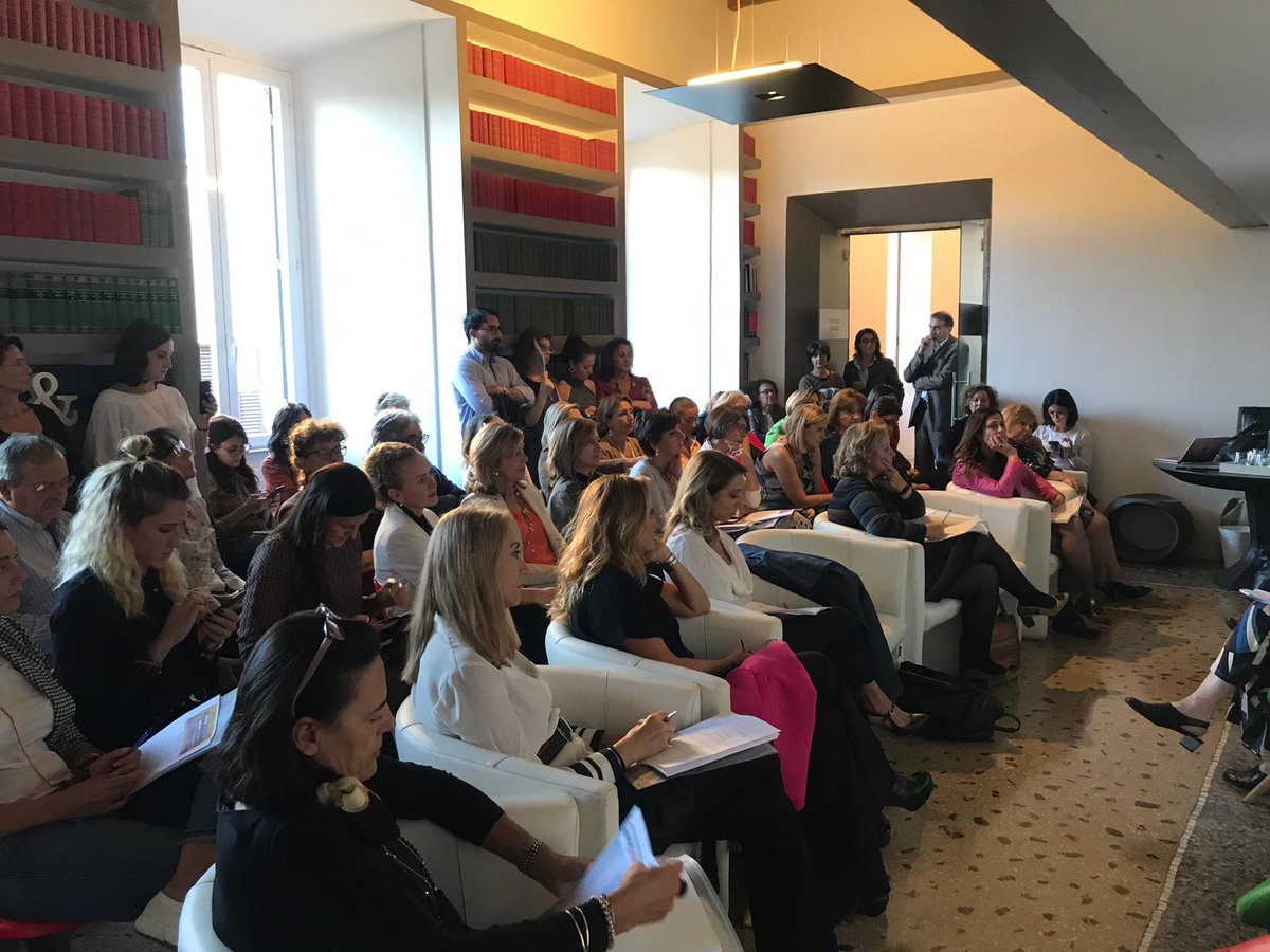 GammaDonna_'s tweet photo. Abbiamo preso un impegno importante per l' #imprenditoria e il mondo del #lavoro femminile, per il raggiungimento delle #pariopportunità anche nell'ambito di rappresentanza politica.

Oggi presentiamo le istanze alle istituzioni politiche con convinzione! 🐝

#InclusioneDonna https://t.co/dtnypE5ONZ