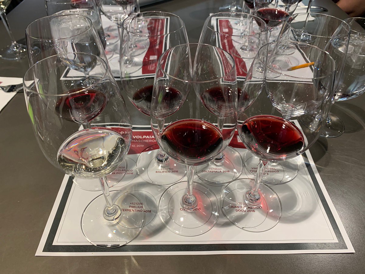 The wines of @volpaia and @prelius with Federica Mascheroni - yycwine.com/post/188409139… @willowparkwines @Pacific_Prairie #wine #Tuscany #yycwine #volpaia