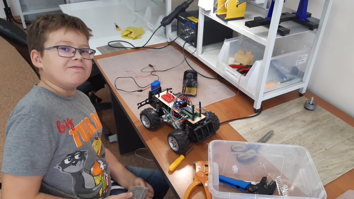 sw_robot's tweet image. Вторая жизнь магазинному автотранспорту #arduino_car
Не упустите этот шанс, записывайте своего ребёнка прямо сейчас к нам в секцию робототехники и программирования позвонив днём по тел. 380-40-40