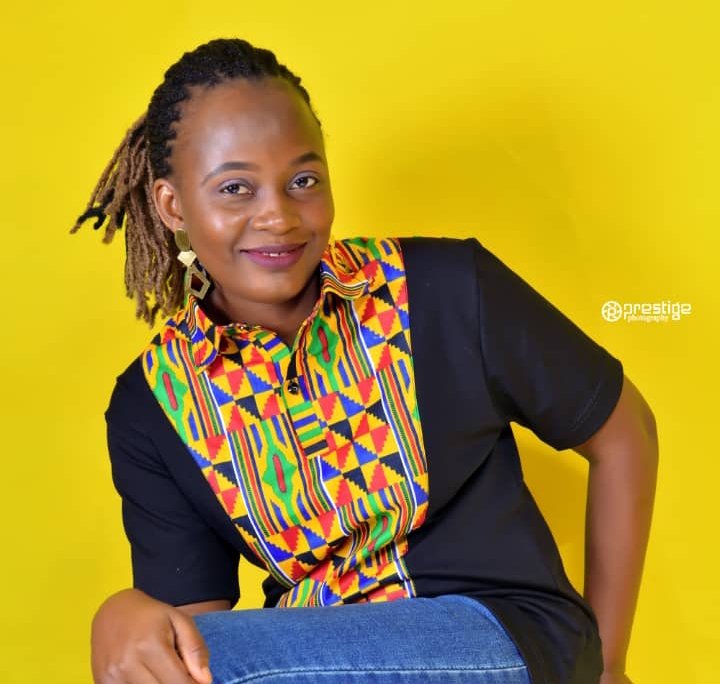 Express_OO's tweet photo. Beautiful babe rocking our Kente-themed shirt😍😍Lovely...yeah?
Just don't be caught unfresh
It's a sin!!!

@hero4sure @Always_KA @phemybeatz @sportingshina https://t.co/kLjDNIPy5y
