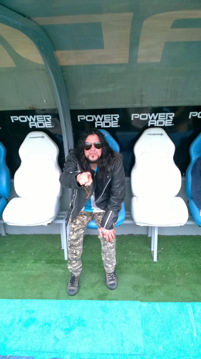 Q sea rock a q le estoy apuntando con el dedo!!!!!