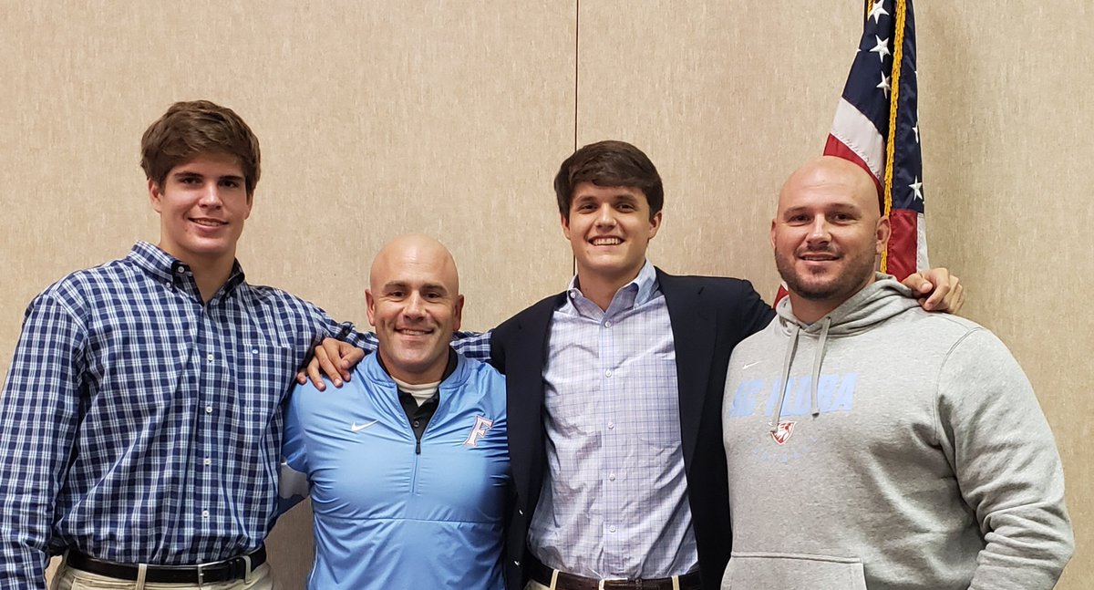 ACFloraFootball's tweet image. Proud to be at the Touchdown Club today as they honored @wisesegars for his performance against Chapin! #BiggerThingsToCome #takeFlight19