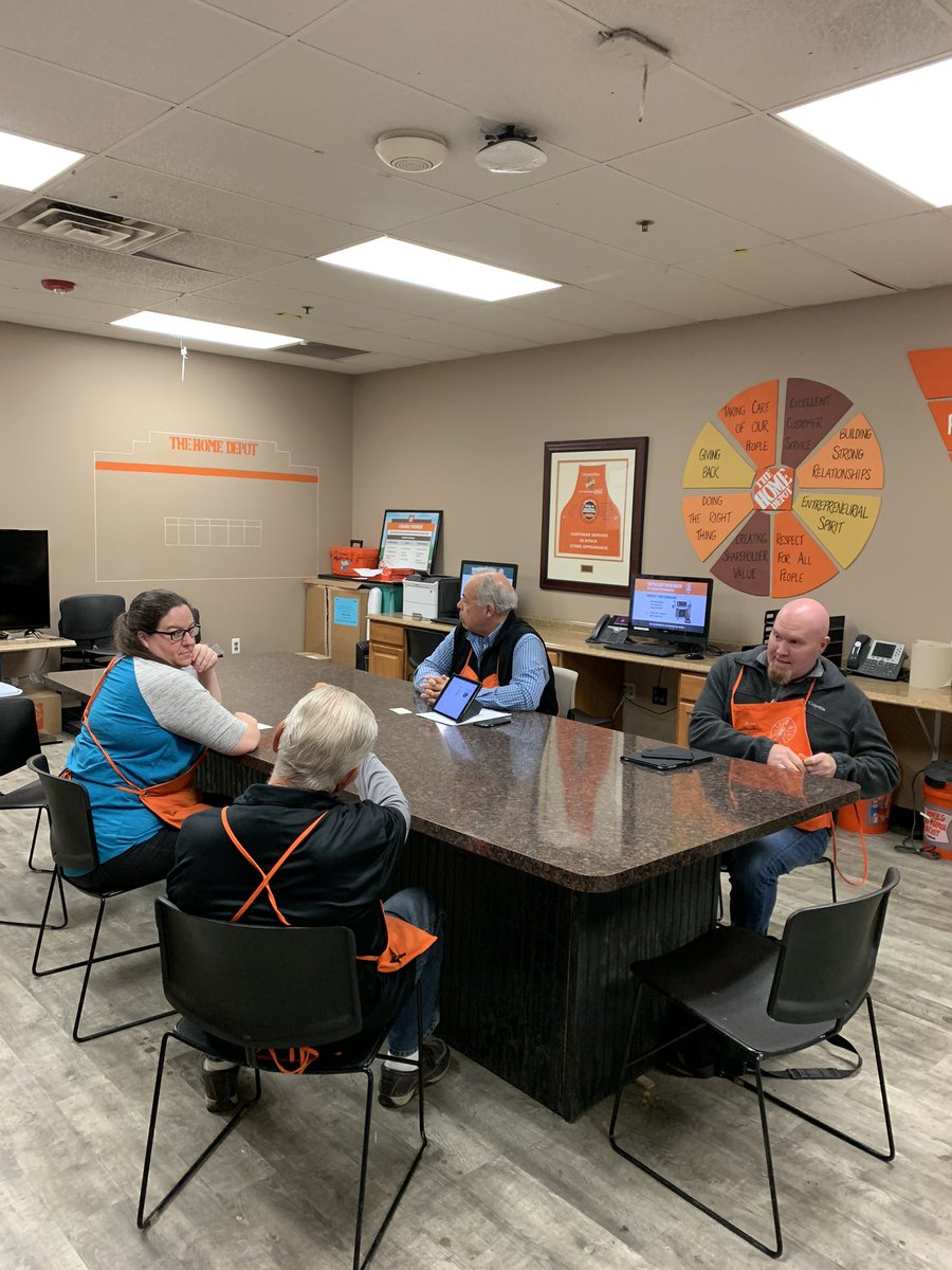 Sheperd_Deb4148's tweet photo. HDI training today with our designers ant Tony Girdano @IsraelLawrenc1 @mmaz16 @CraigSampson04 @GribbenDan @TylerHage @arossi6184 @HDITony https://t.co/cMsMpYUiSs