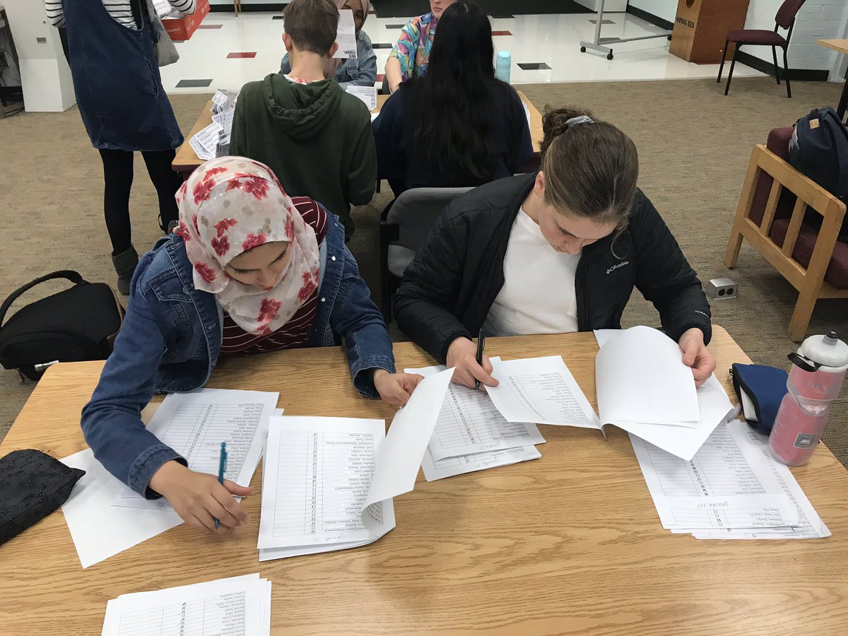 liam36460057's tweet photo. #StudentVoteCanada today @GlebeCI in the #RINC @CSAVA087 
@OCDSB @CIVIX_Canada #ivote #glebeci #StudentVoteCanada #canadavotes2019 https://t.co/wFZeHqGGkp