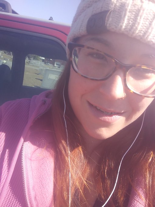 So this just happened🌸 #Skatingfeet https://t.co/lp3dWujOaL<a href="/tag/skatingfeet"class="tags">#Skatingfeet</a>