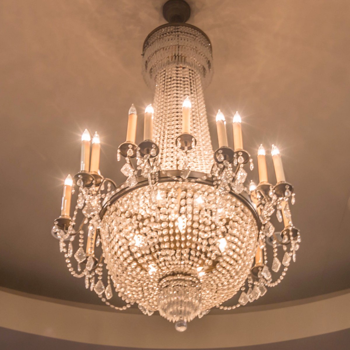 DeltaFargo's tweet image. Planning a wedding? Give us a call!

We offer more than 23,000 sq ft of ballroom and event space, on-site catering through Mosaic Catering, and a team of dedicated event professionals to help bring your dream day to life!

Start planning today - 701.281.7164