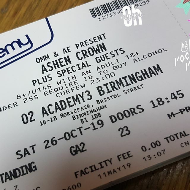 Giz a shout if you want tickets. Sat 26th Oct. Be there. UpppTheeeLaddds