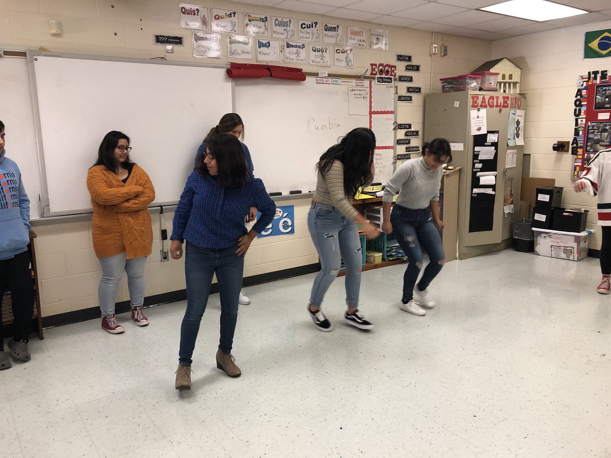 Club members Heidi and Erica with their friends Elaine and Louisiana showed us Cumbia, Bachata and Huapangos dances!!! #eagleexcellence #fcpsva #HispanicHeritageMonth
