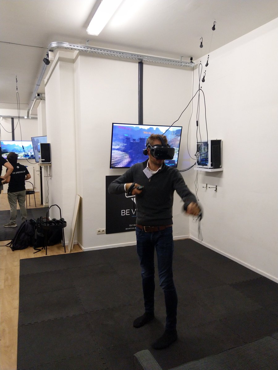 KVorsters's tweet photo. Young potentials! The power of iot and bi. eveningtalk   from orbid #thomasmore #itfactory #thegameison https://t.co/OxUdsU8E9v