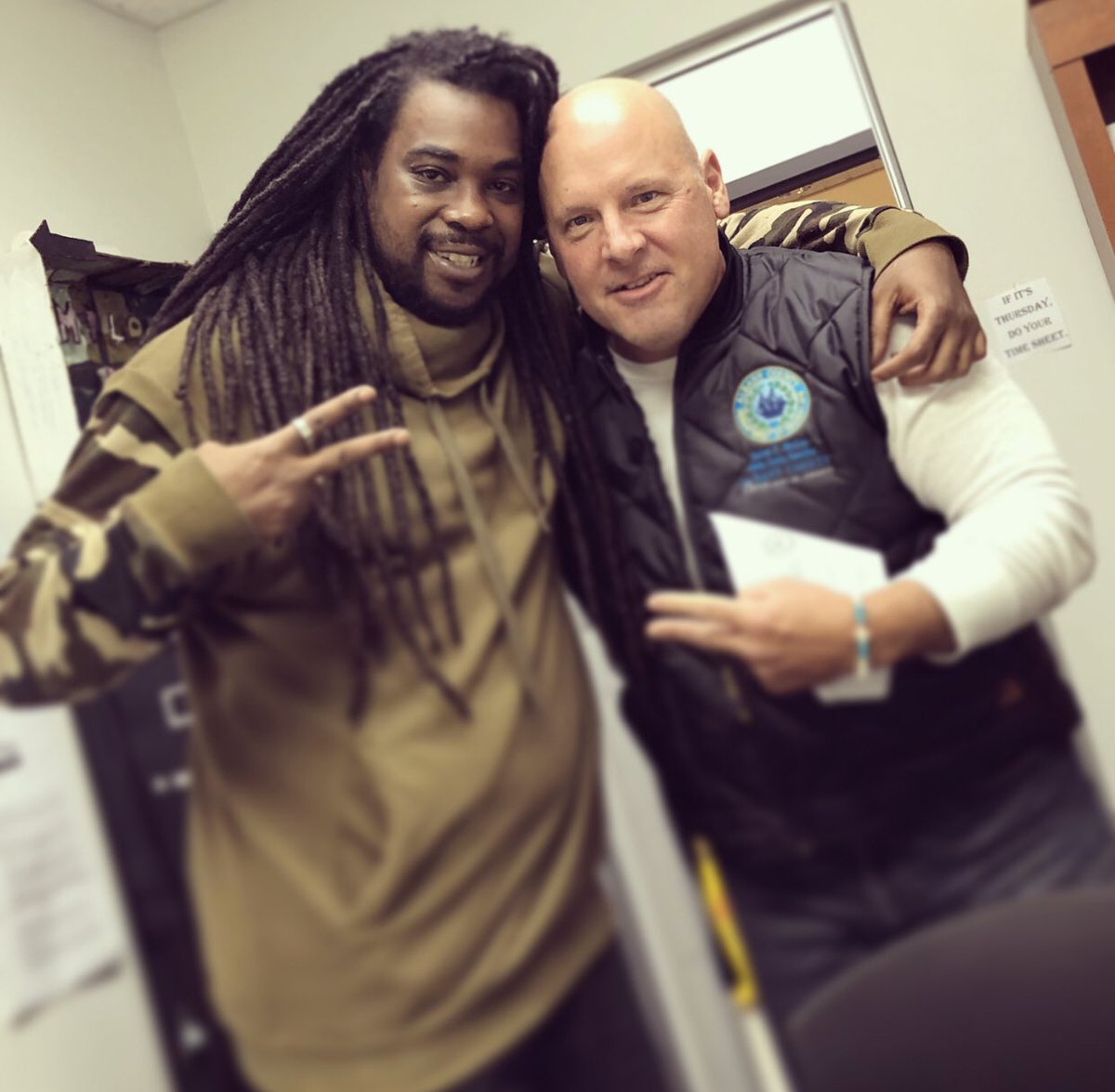gangprevention's tweet photo. Had one of those #daymakers, haven’t seen my dude in 18+ years. Worked with him as a young man....used to travel to Rochester when he relocated to visit and make sure he was handling his business....nothing but #love. 💯💪🏻🗝#invest #growthNdevelopment #gangs #intervention https://t.co/FhKdEX7kQe