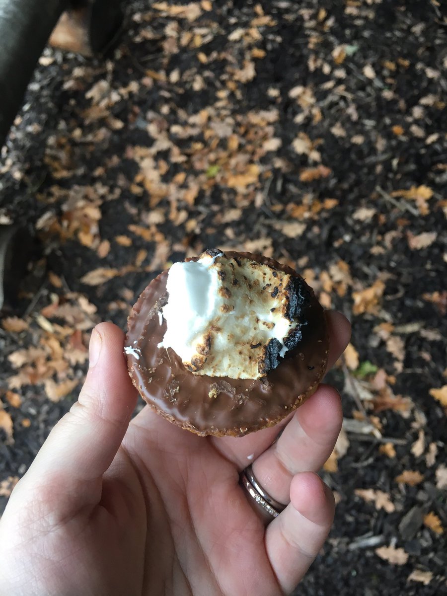 StarTSHubs's tweet image. Team building exercises, a campfire and s’mores - our Blackburn with Darwen #earlycareerteachers have had a fun start to their @Star_Inst and @teachblackburn #ECTprogramme - thanks to @stcuthsdarwen for their hospitality! #WeAreStar #BlackburnTEAM #ECTs