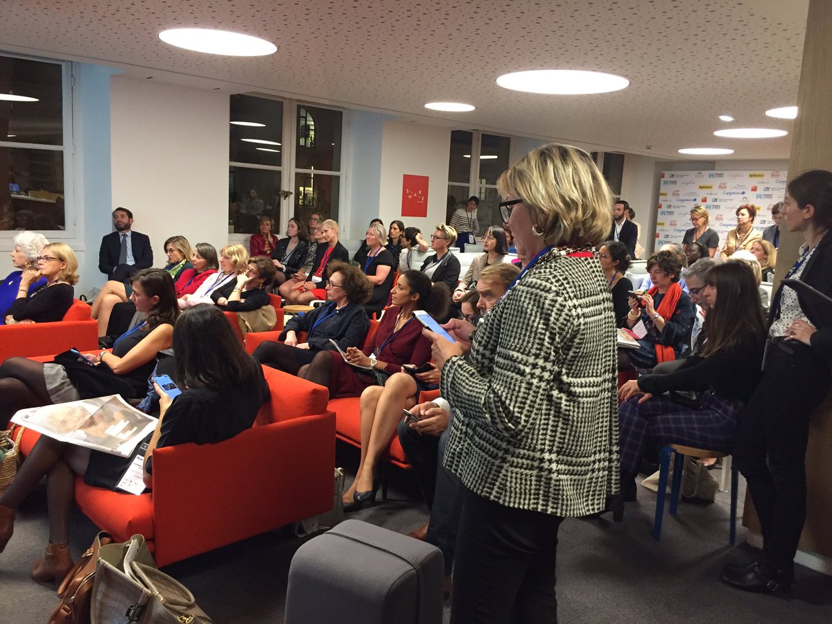 Une audience captivée par <a href="/JeanGranier/">jean-laurent granier</a> qui explique son #engagement en tant que Directeur Général de <a href="/generalifrance/">Generali France</a> en présence des <a href="/EllesGenerali/">Les Elles de Generali</a> en faveur de la #mixité à l’occasion de la soirée <a href="/LaTribune/">La Tribune</a> <a href="/financielles/">Financi'Elles</a> au palais Brongniart <a href="/TrocellierC/">Trocellier Corinne</a> <a href="/karienvangennip/">Karien van Gennip</a>