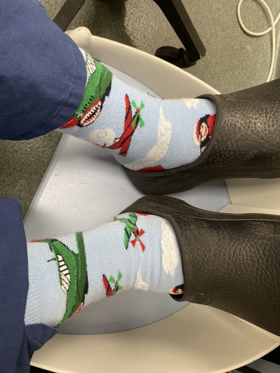 docsinsocks's tweet photo. @EyeDocAndyH I found these beautiful WWII warbirds to help me fly through the OR today: https://t.co/IwCxdCon6F