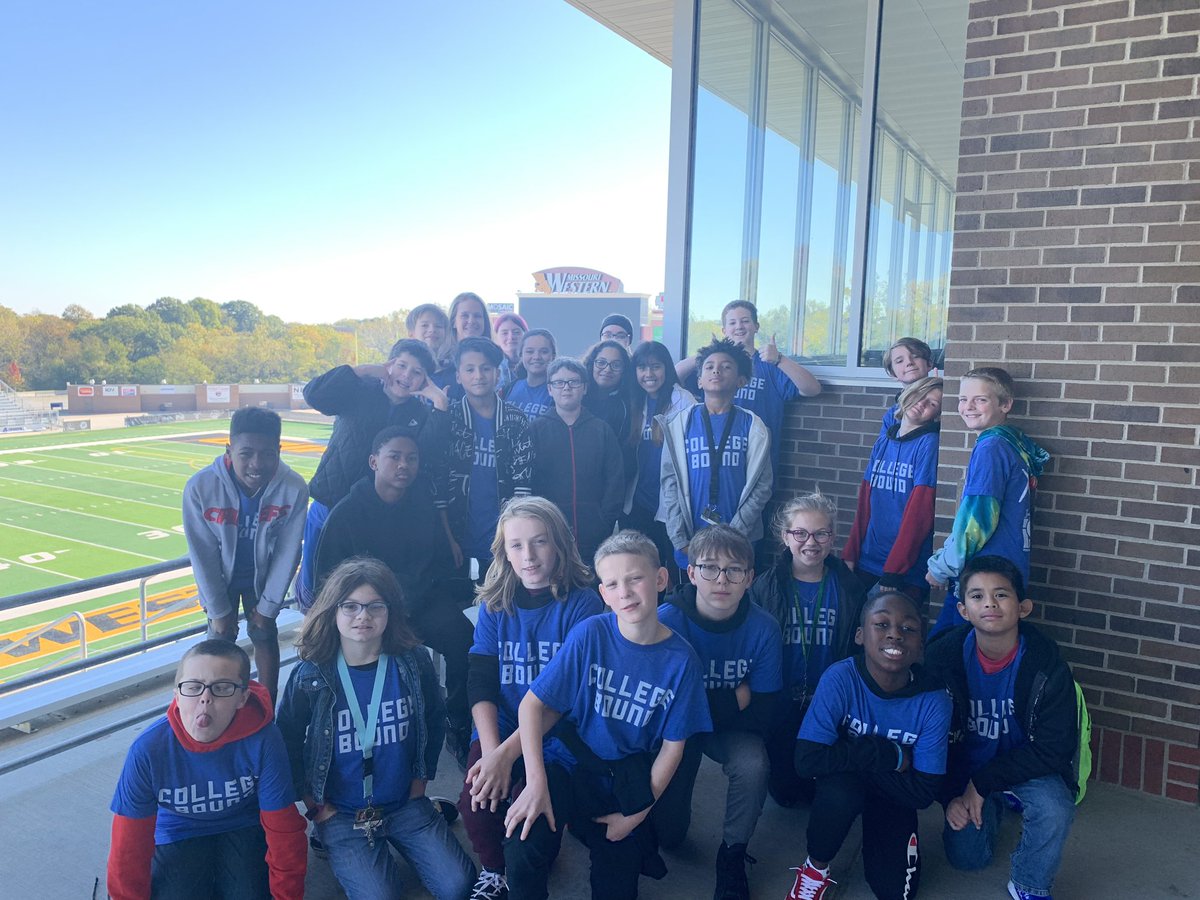 MrsCates6's tweet photo. Blue Crew visited Missouri Western today!  #AVIDherd #bridgerbold #onechildonechampion #isdstrong https://t.co/YQkZmrGhMm