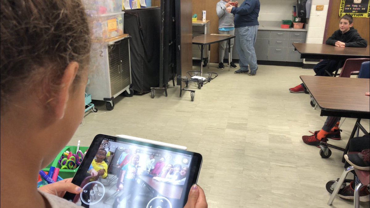 DueyBui's tweet photo. Did @ParmaElementary 5th graders enjoy learning about drone related jobs, piloting drones, and coding them? Yes they did! @REMCAssociation #remcdrones #droneblocks @MaryRChamberlin #wsdpanthers #teamJXN https://t.co/zn4a5jXkao