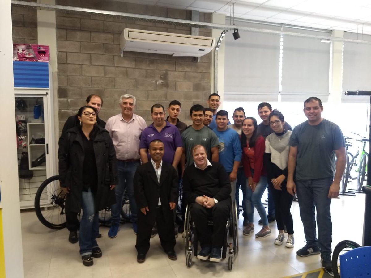 Visitando la Pyme Martin bike , empresa familiar 📢 comprometida con #Inclusion ,entrenamiento privado con #personascondicapacidad ♿️<a href="/GraceGuzman/">GracielaGuzman</a> @sec_trabajo <a href="/MarBike/">Miguel Angel Ramirez</a>