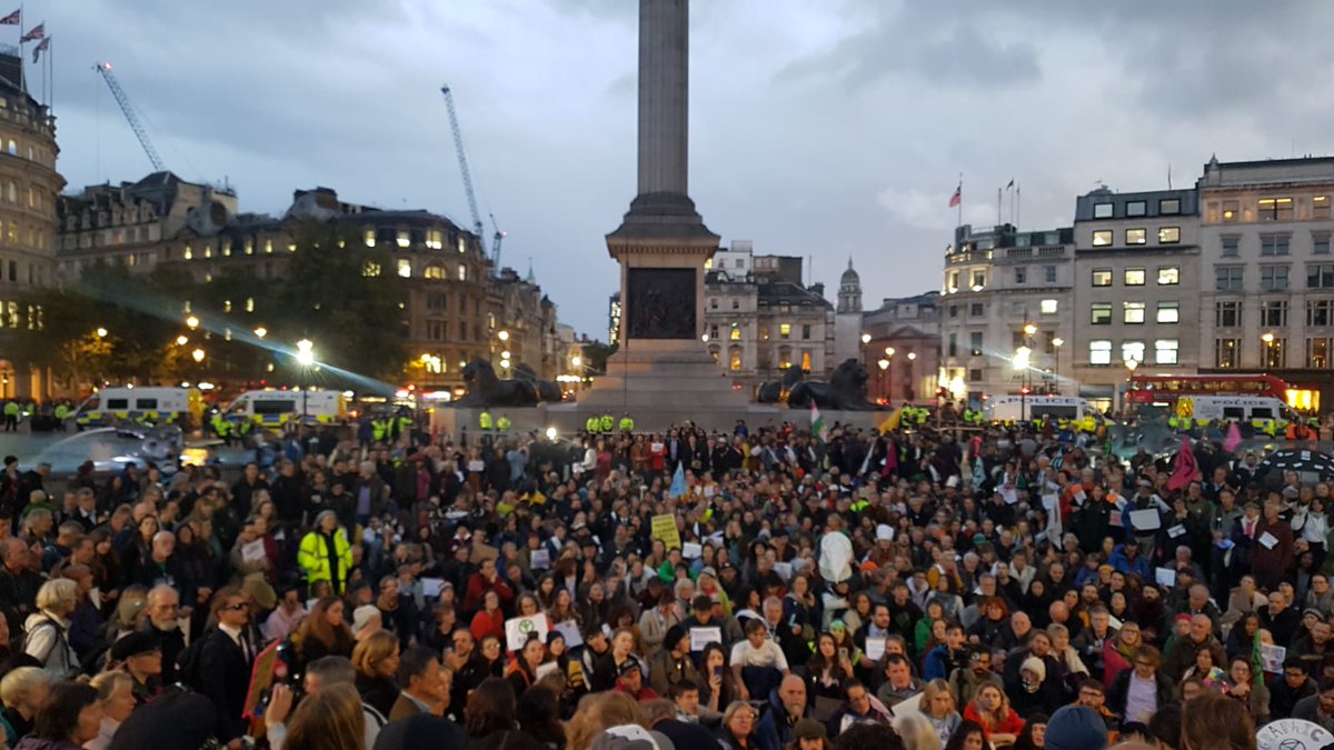 XR Professionals are at Trafalgar Square now in our 1000s.

We are engineers. We are lawyers. We are doctors. We are everyone.

Ecological and #Climatebreakdown will affect all of us and it will take all of us to demand and create the necessary changes.

#EverybodyNow