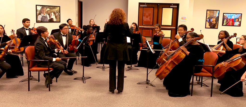 shark_strings's tweet image. SCHS Orchestra enjoyed performing for "School Based Mentoring Program Alliance" Meeting in Pearland today! @ShadowCreekHS @AISDFineArts