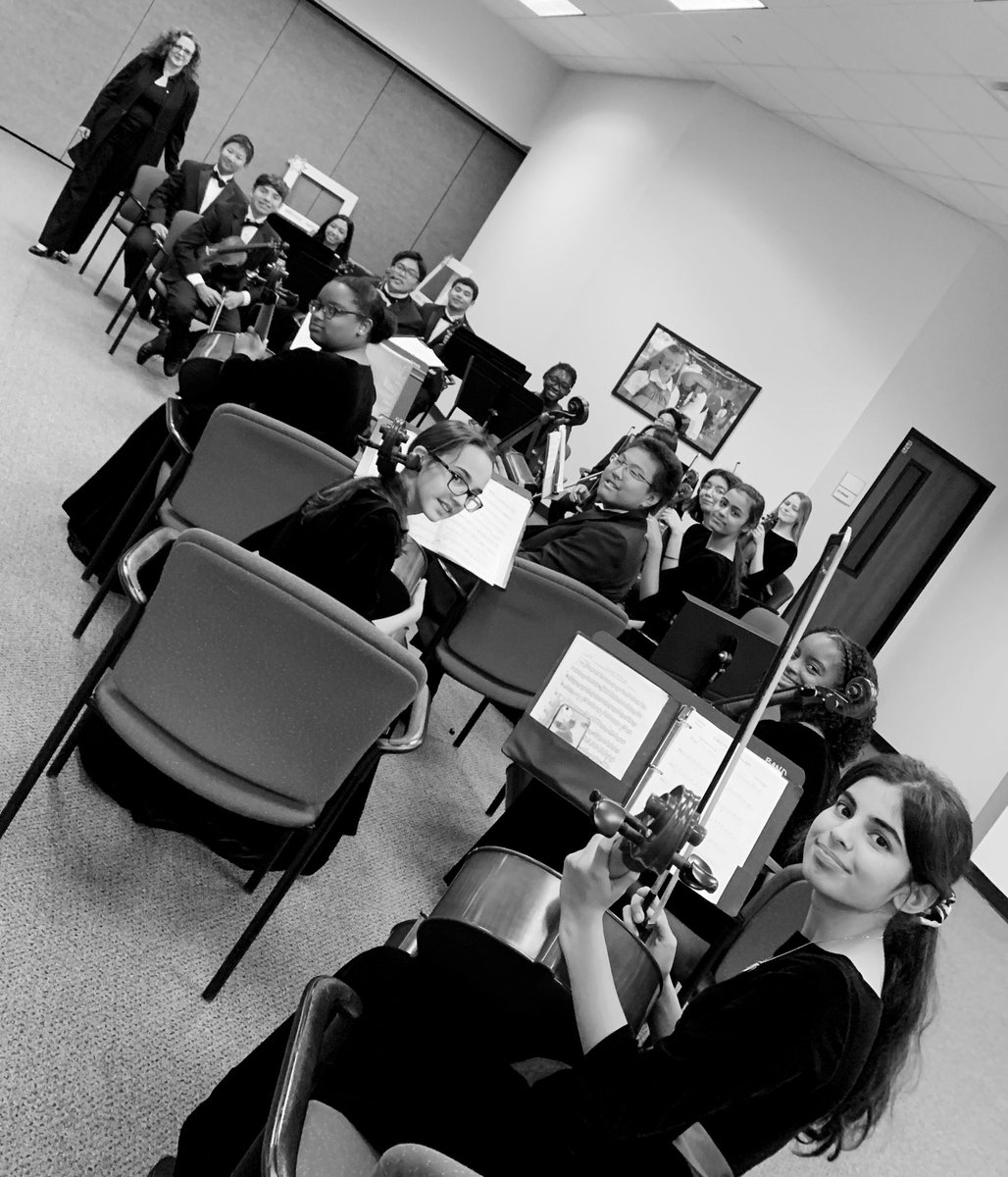 shark_strings's tweet image. 