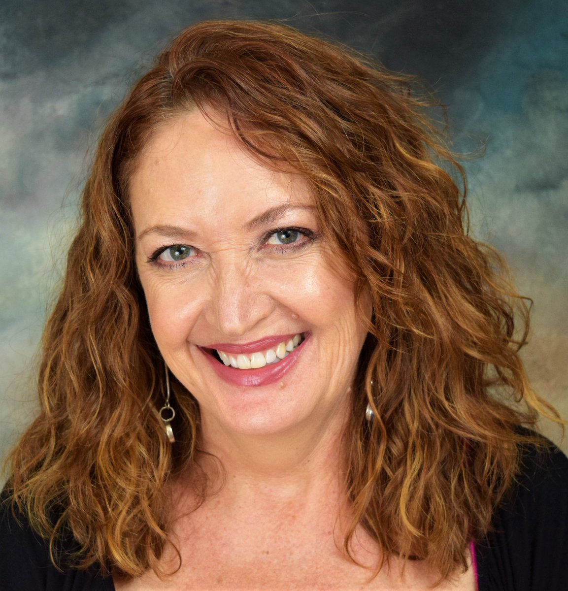 AdobeTheaterABQ's tweet photo. Meet LORRI OLIVER, playing Sylvia in:
THE WOMEN
An instant smash on its Broadway debut, it’s juicy, wicked, and full of guilty fun.
by Clare Boothe Luce
James Cady Director
#TICKETS>https://t.co/21JrNsedtq
#ABQTheatre #Stage #NMtheatre #ABQ #NMtrue #NM #actorslife https://t.co/9NUMXs6jqJ