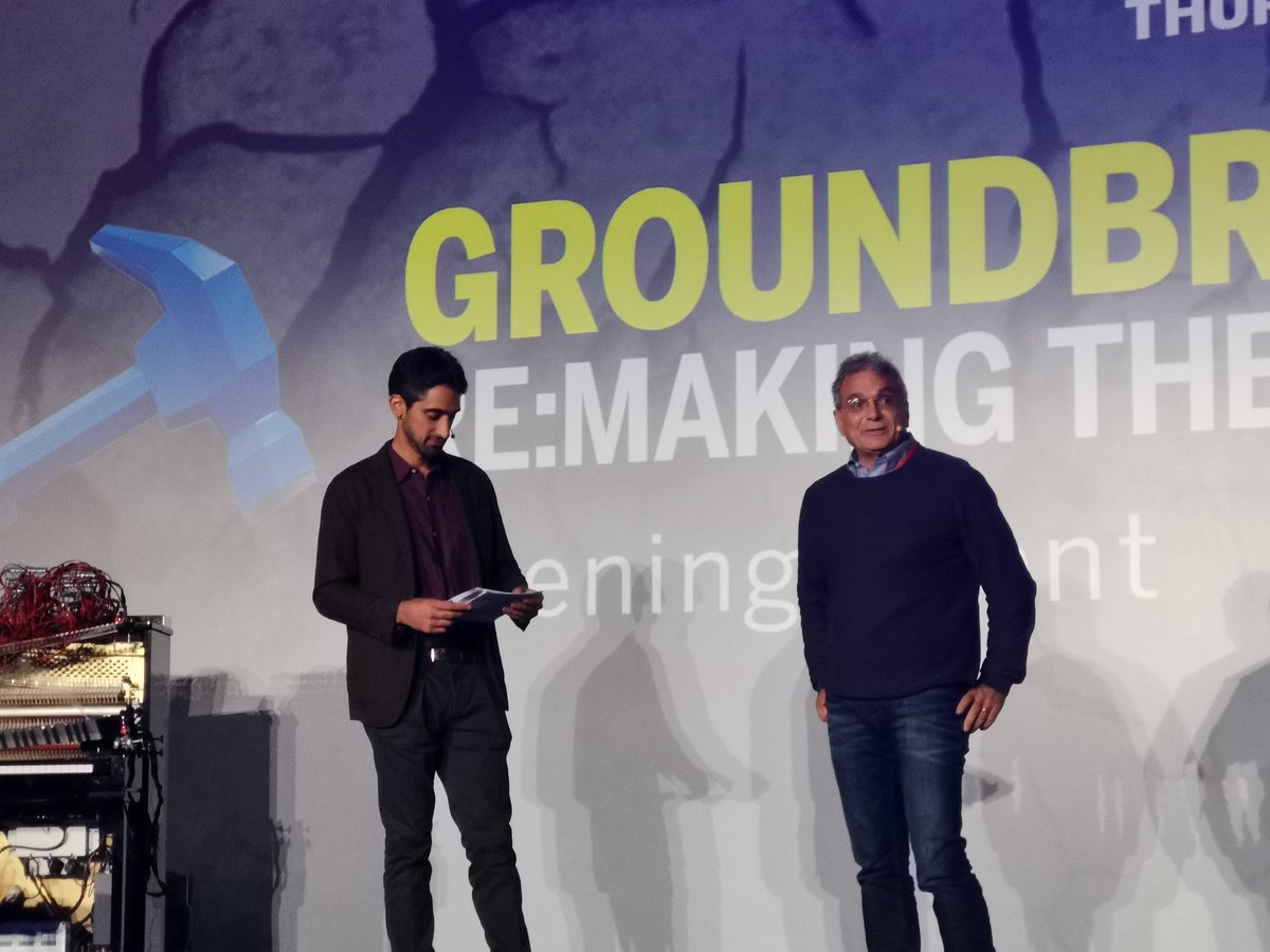 startup_italia's tweet photo. L'economia circolare di @eni spiegata dall'Executive Vice President Giuseppe Tannoia. Da domani al padiglione 3 di #MakerFaireRome
#MRF19 https://t.co/yRJJDfSBIm