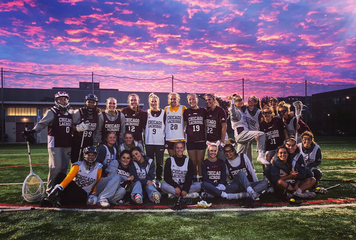 UChicagoWLAX's tweet photo. One of the many perks of 6am practices 🌇🙌❤️ #FallBall2019 #uchicago #MaroonMade #d3lax #UpWithTheSun https://t.co/EtfWZKJalf