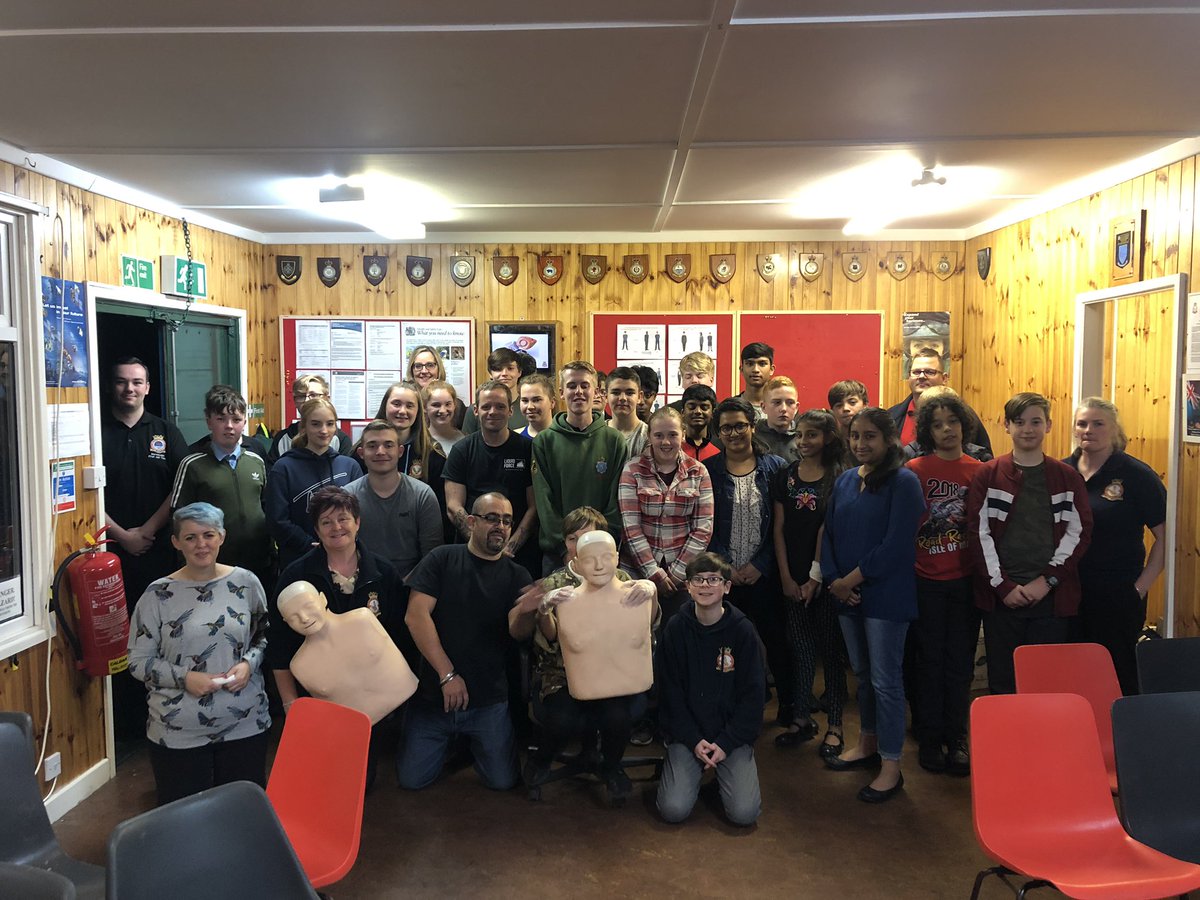 Fantastic night tonight as 1175 took part in Re-Start a Heart week! We completed 35 Heartstart awards! We even acehived an award for an amazing 7 year old who proved it’s possible no matter of age! An amazing night had by all and thank you to everyone who attended @MSWFirstaid