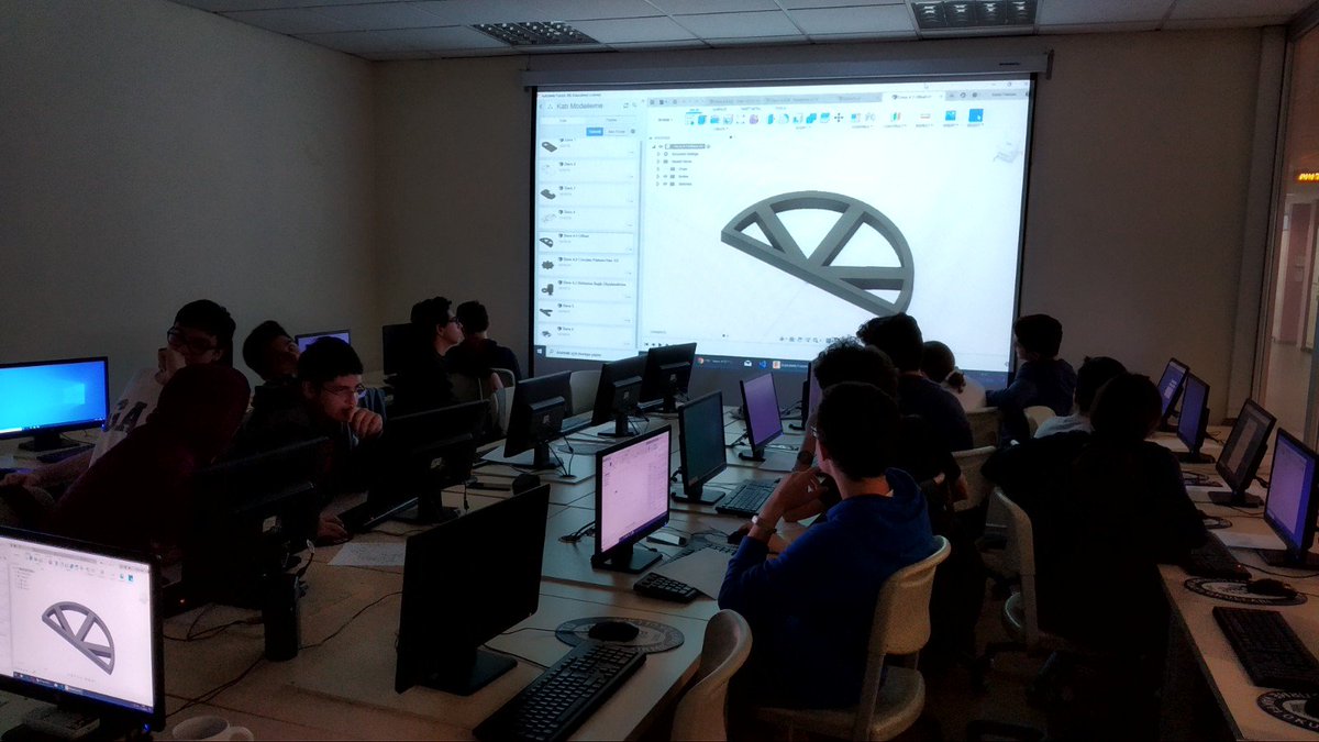 FRC 2020 çalışmalarımızdan biri de kendi ihtiyacımız olan parçaları 3d yazıcı ile üretmek. <a href="/autodesk/">Autodesk</a> firmasının öğrenciler için sağladığı ücretsiz lisans hizmeti sayesinde #frcturkey için kendi parçalarımızı fusion 360 programında çizmeye başladık.  <a href="/FYukselFound/">F. Yuksel Foundation</a>