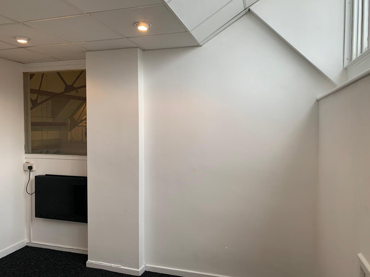 studio109space's tweet photo. We have available two connected 120 square foot offices! Beautiful natural light in one the other with a view of the whole #studiocommunity
For more information drop us a message https://t.co/FRlykZ5onu