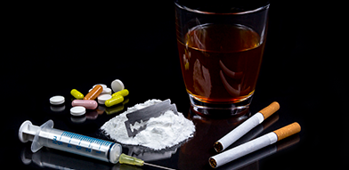 CDC_HIV's tweet photo. It's not just needles: In addition to injection drug use, other types of substance use are closely linked with #HIV risk. Learn more here: https://t.co/oKdyijGcw1 https://t.co/4hqSoN4hy7