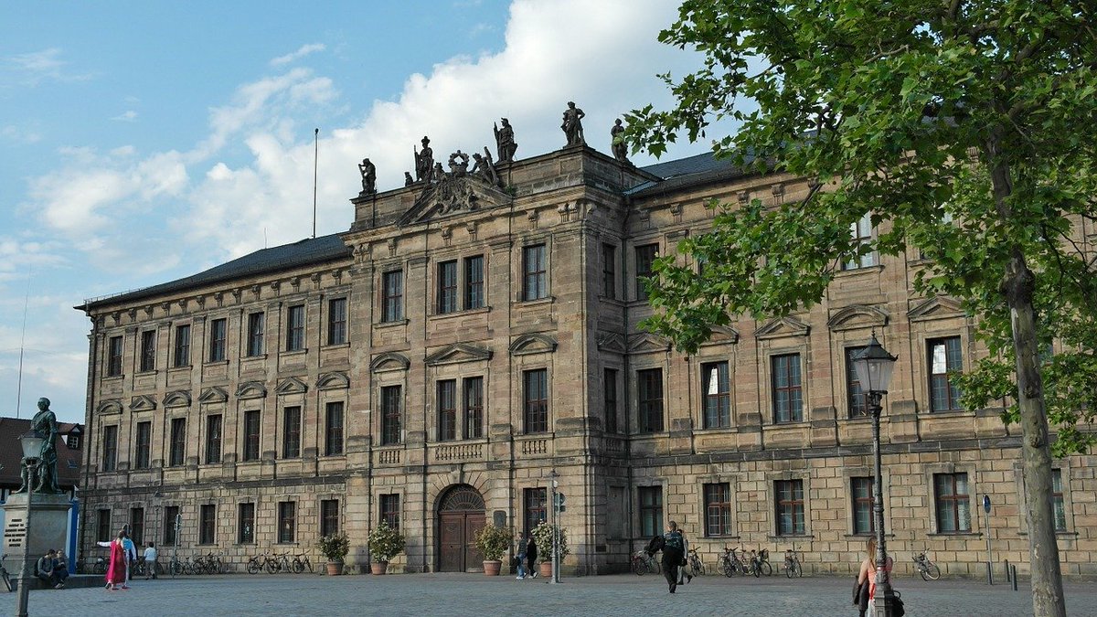 BayFOR_UEB's tweet photo. Part of @BAYLAT_BAVIERA Advisory Board in #Erlangen. #BAYLAT with impressive activities/plans on cooperation and #internationalisation between #LatinAmerica and #Bavaria @UniFAU, #stmwi, #stmwk, @HS_NeuUlm, @uni__augsburg, #hsansbach, @FESonline, @KASonline, @AgenciaFAPESP https://t.co/Ll2ecOnxzY