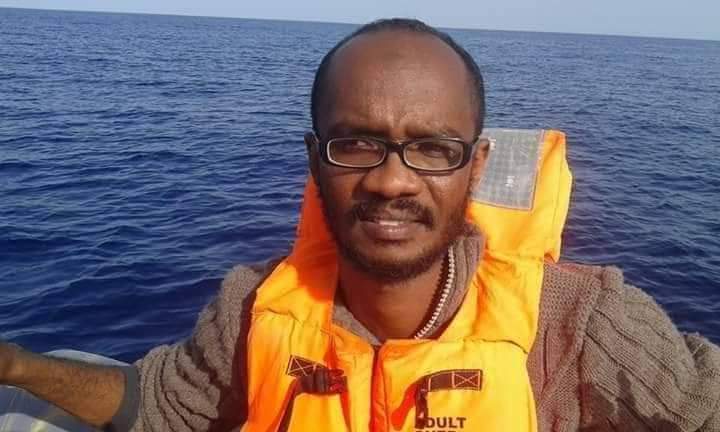 شاب سوداني يروى فصول من معاناته مع الهجرة على متن قارب كاد أن يتلاشى في عرض البحر

ويسألونك عن السمب...