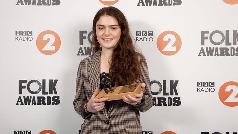 Brìghde Chaimbeul (@brichaimbeul) on Twitter photo Delighted to have won the Horizon Award at the <a href="/BBCRadio2/">BBC Radio 2</a> Folk Awards last night! What a night😌 Delighted to have won the Horizon Award at the <a href="/BBCRadio2/">BBC Radio 2</a> Folk Awards last night! What a night😌