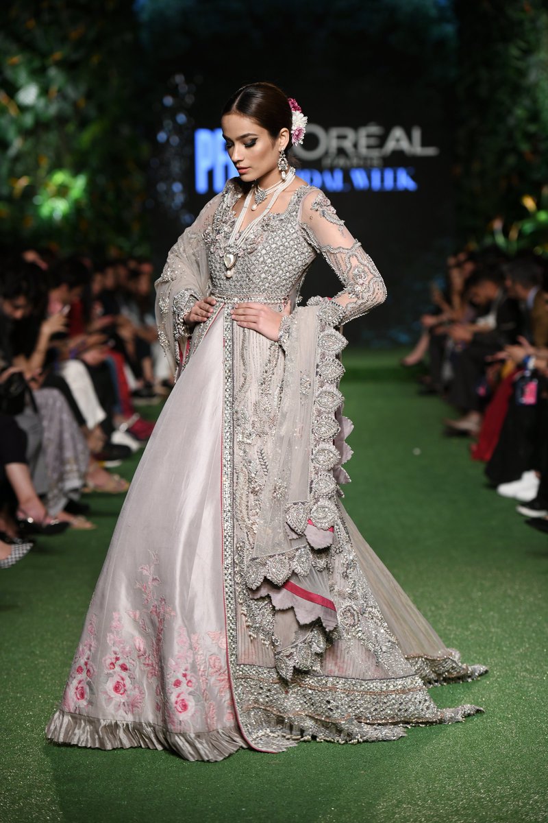 MediaSpringPk's tweet photo. .@IamAlyzehgabol for #SniaAzhar
#PLBW19 https://t.co/kUrq13DQ3s