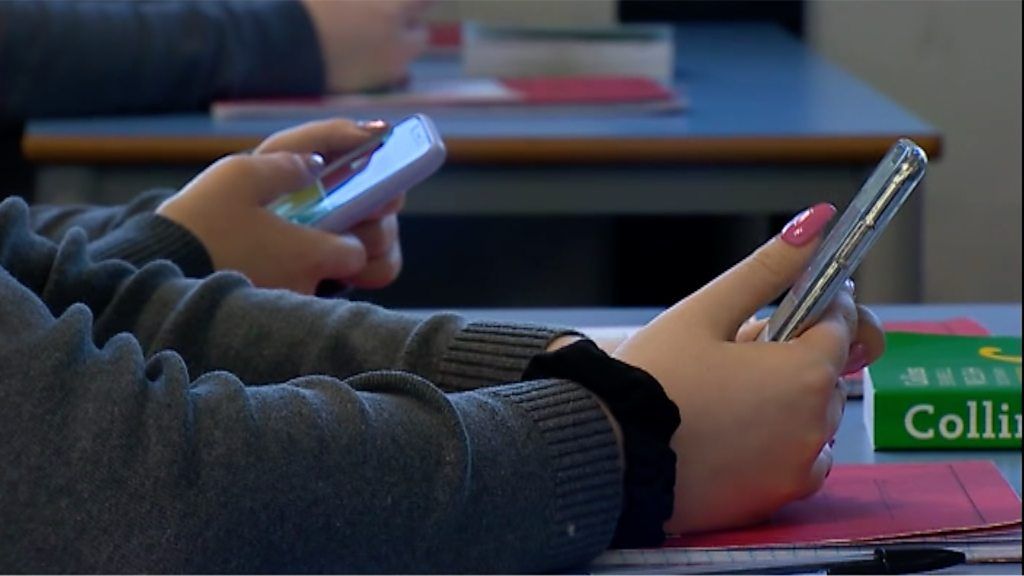 This school on Anglesey has relaxed its rules on the use of smartphones, with the head saying a ban caused friction. What do you think - does this put pressure on pupils to have the 'right' phone? 
buff.ly/35ExtHn