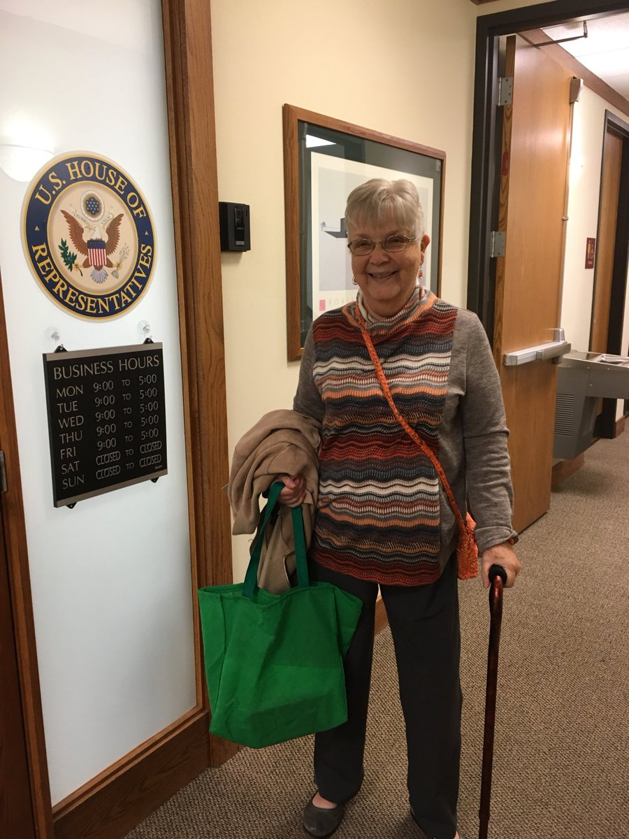 GreenTeam_IL's tweet photo. Special delivery! #GreenTeamIL volunteers have been visiting the offices of @RepUnderwood and @RepCasten this week, handing off our postcards and petition signatures to send this message: we're ready for #100by50! #greenteamaction https://t.co/DOzq03b64h