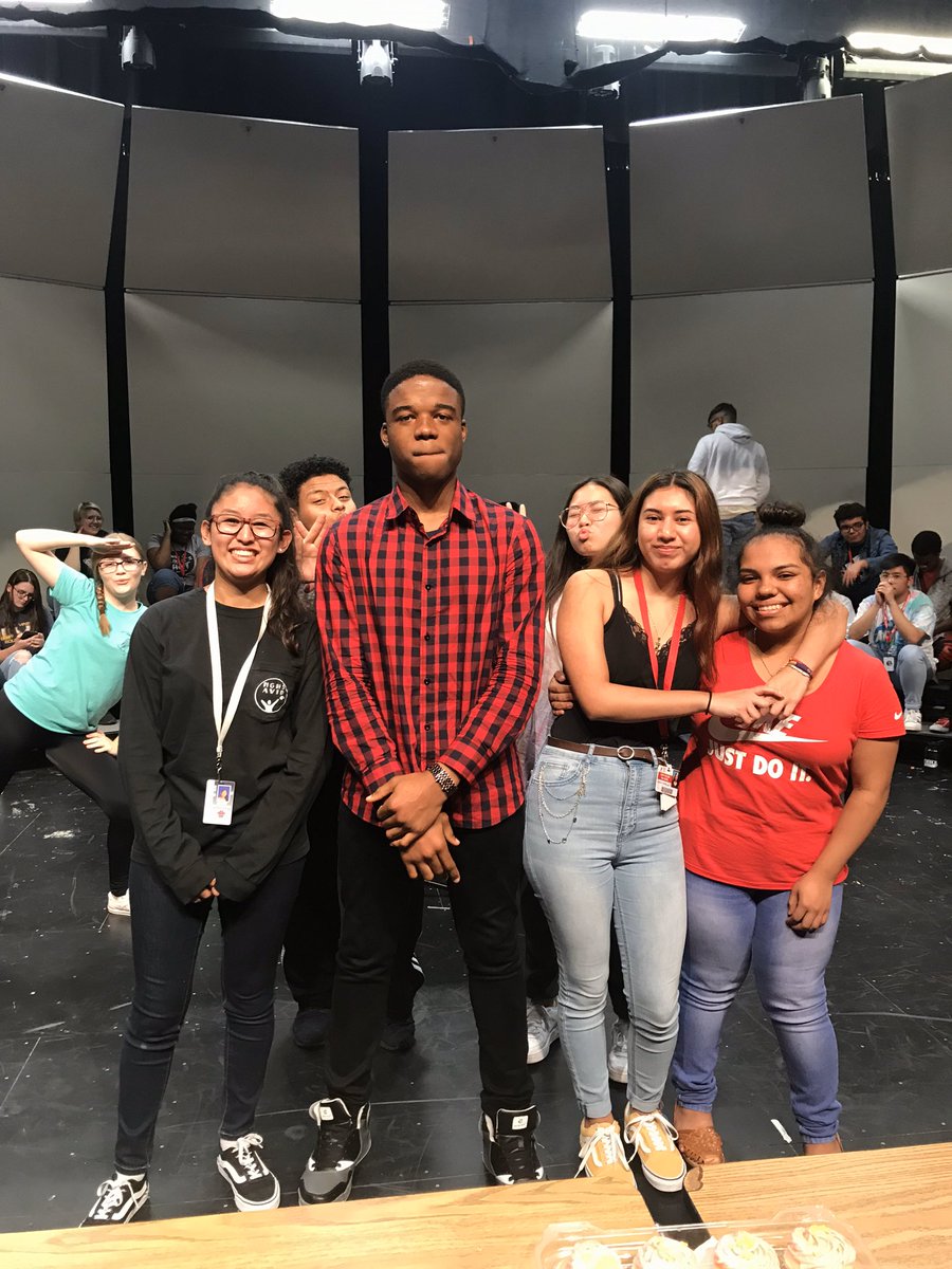 Happy birthday to our beautiful October babies!!🤩🥳🥰🥵