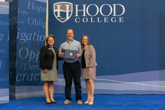 hoodgradschool's tweet photo. 🏆 Congratulations to Jim Haines - The 2019 Excellence in Service Awardee. 🏆
Read more here: https://t.co/RlUwbXTWtN
#HoodProud #HoodGrad #GradImpact https://t.co/DyD3Jrkbdd