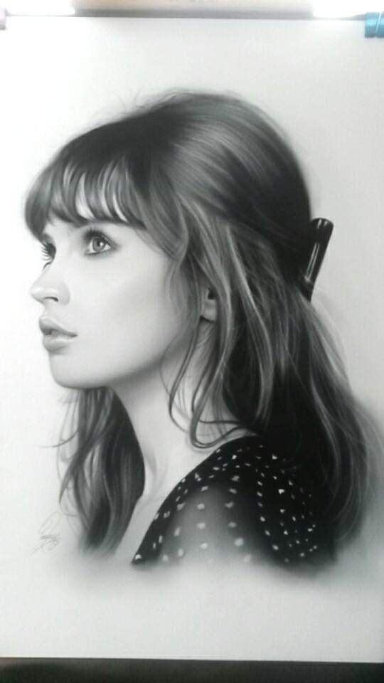   Happy birthday felicity Jones.  Heres my painting of u x 