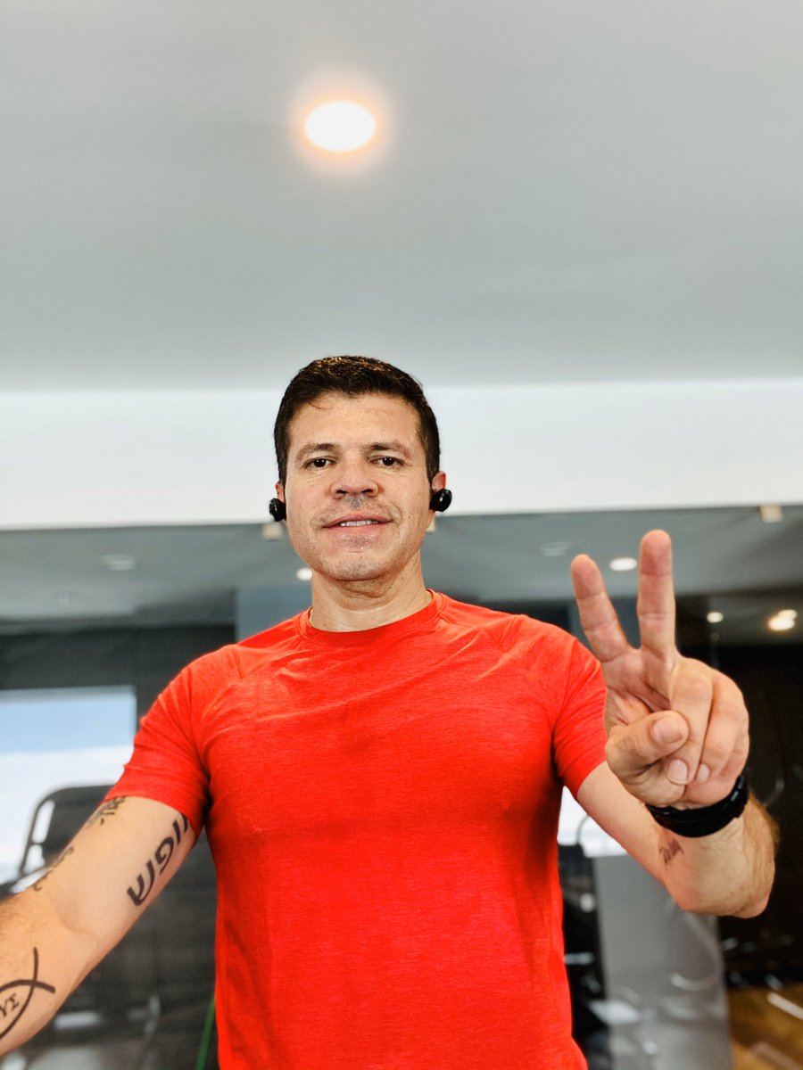 j_medina37's tweet photo. vamos a comer y descansar!!nos vemos esta noche en #elmacro #lamejorhermosillo ya comieron?provecho👊👊👍 https://t.co/C8IohdbfaZ