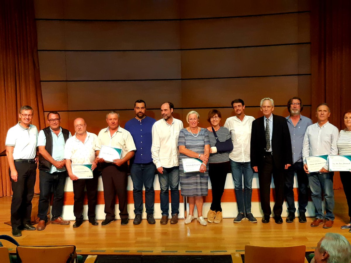 GVAagricultura's tweet photo. 🎂Celebrant els 25 anys de les #microreserves de flora🌺🏵️🌷, un programa pioner per protegir la flora autòctona enfront de les amenaces. Ja tenim 3️⃣1️⃣2️⃣ espais protegits a la Comunitat i seguirem sumant per Protegir, Conservar i Recuperar https://t.co/ZRkQlEC0go