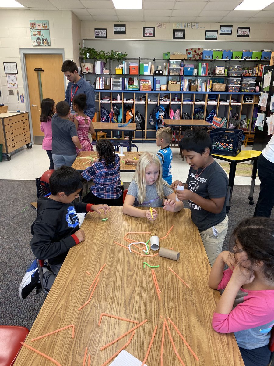 msharristweeter's tweet photo. It’s Hexbugmania !!! Can we get the hexbug from the front door to our classroom ???   @WeatherstoneES @NCStateCED students rock !!!!!   #seriousinsecond #msmac #mrmigden https://t.co/lHO9t3J5CC