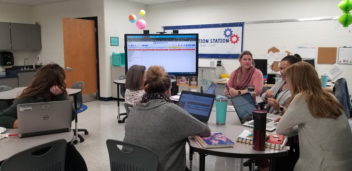 Diane Insari tweet media