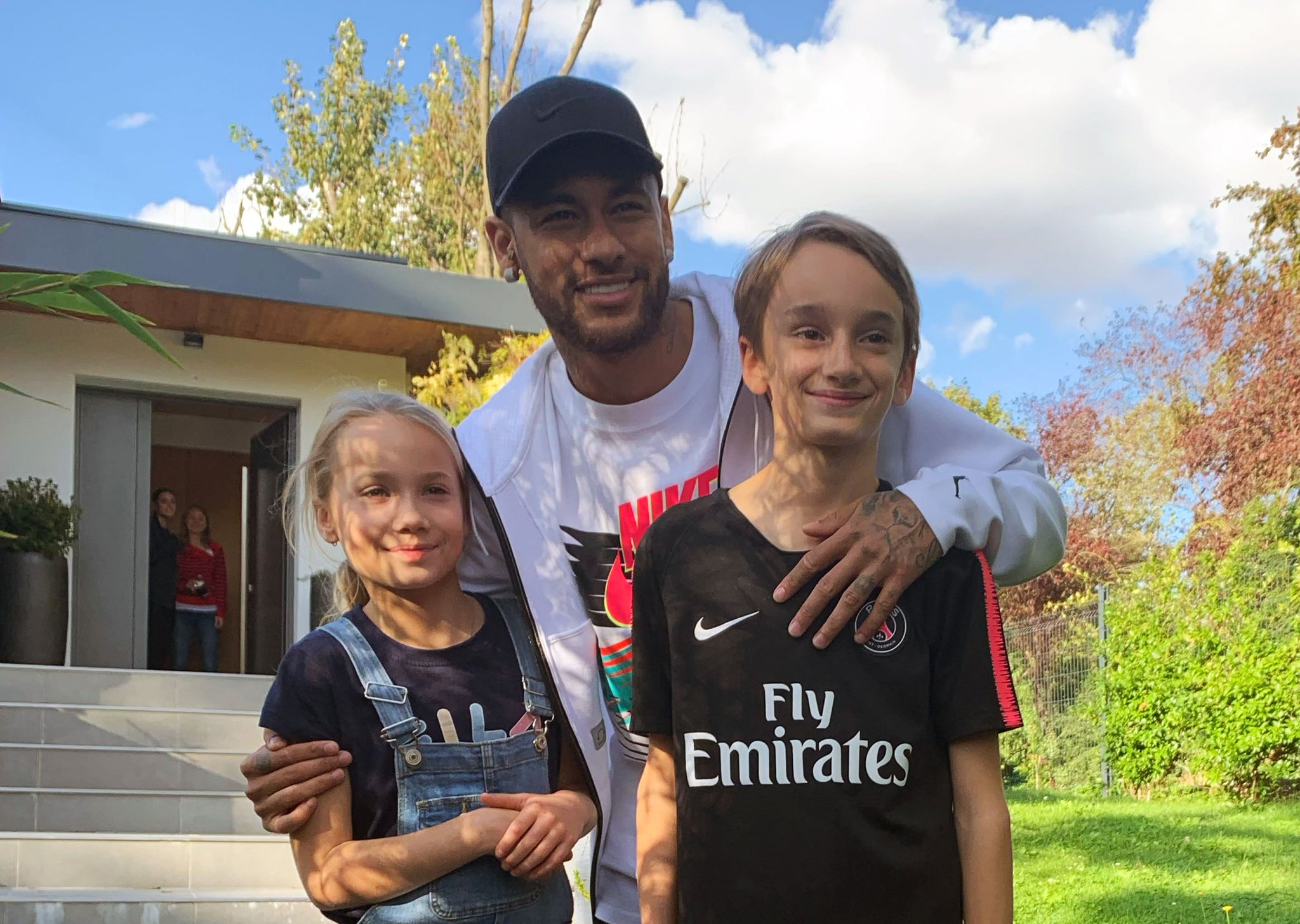 Neymar Jr Site On Twitter Have You Ever Imagined Borrowing Your House For A Shoot With One Of Your Idols Happened With A Psg Inside Fan And A Fan Of Neymarjr The House