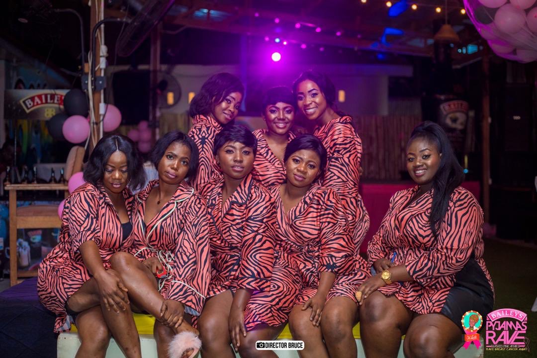 ol_ladygh's tweet photo. #TBT
#Pyjamasrave https://t.co/FNhmoKEL4c
